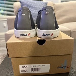 Johnnie-O Slip on Shoes Size: 9